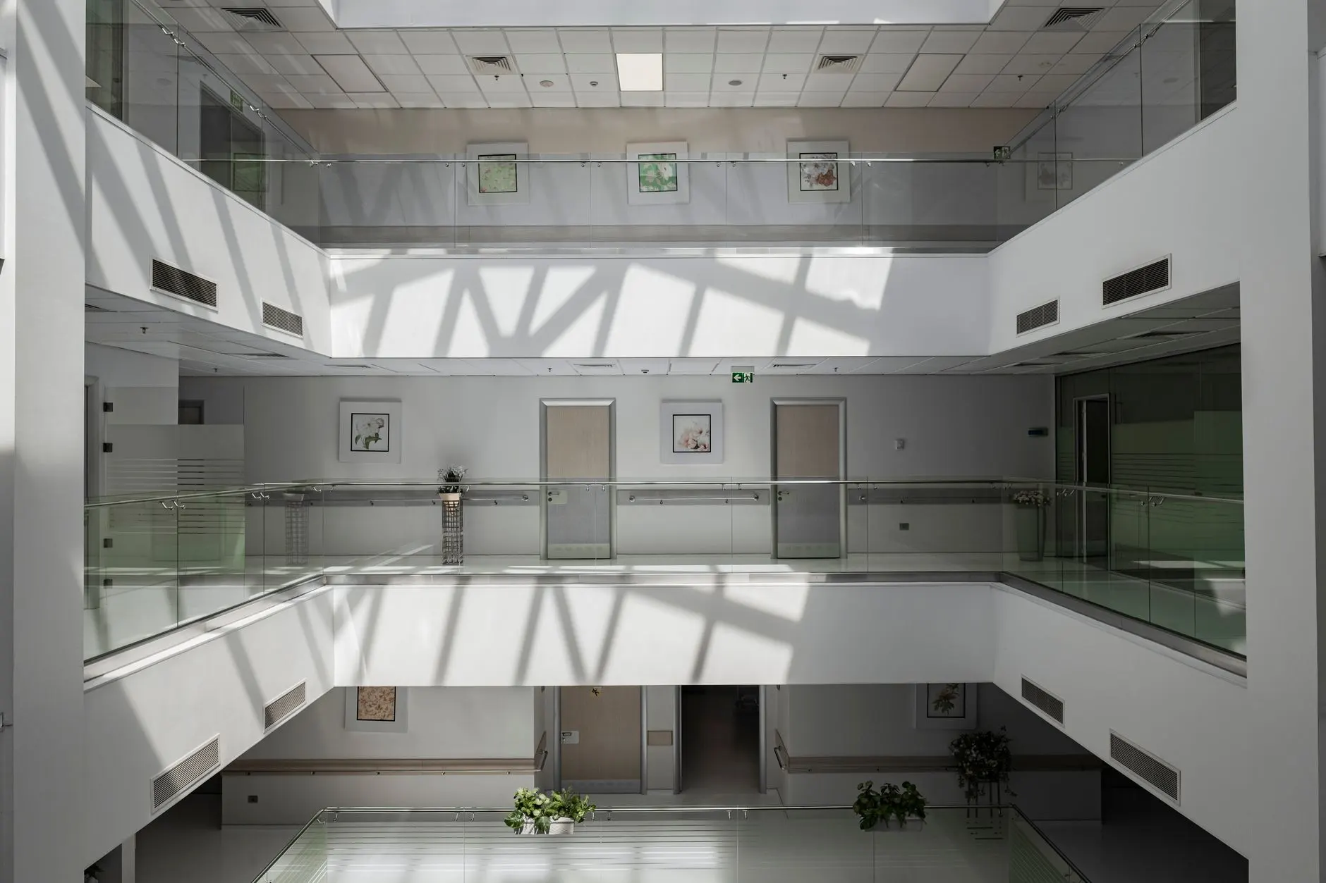 深圳壹陆捌光纤照明产品定制方案在商业空间中的实践正文配图 1