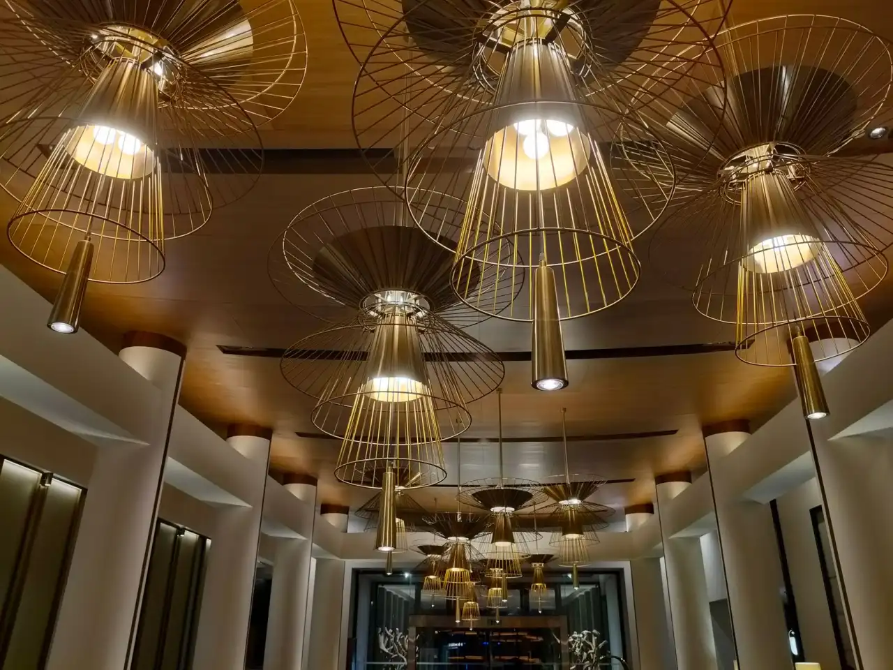 深圳壹陆捌光纤照明:LED灯具与光纤照明系统在酒店空间的协同应用正文配图 1